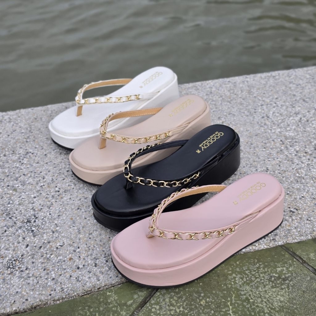 OHODOODEE : รองเท้าส้นตึกหูหนีบสายโซ่ รุ่น "Luxury Platform Chain"  A2247