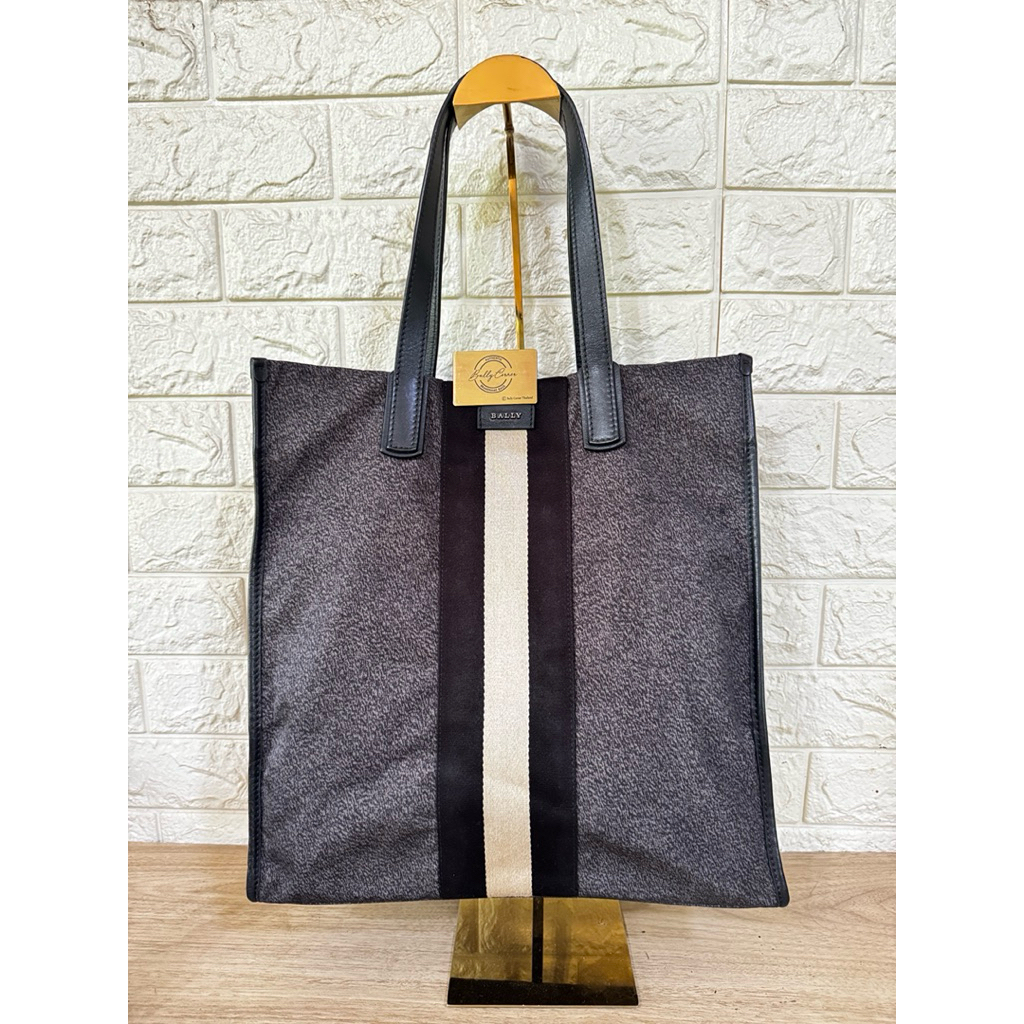 กระเป๋า tote Bally ของแท้ 100% มือสอง
