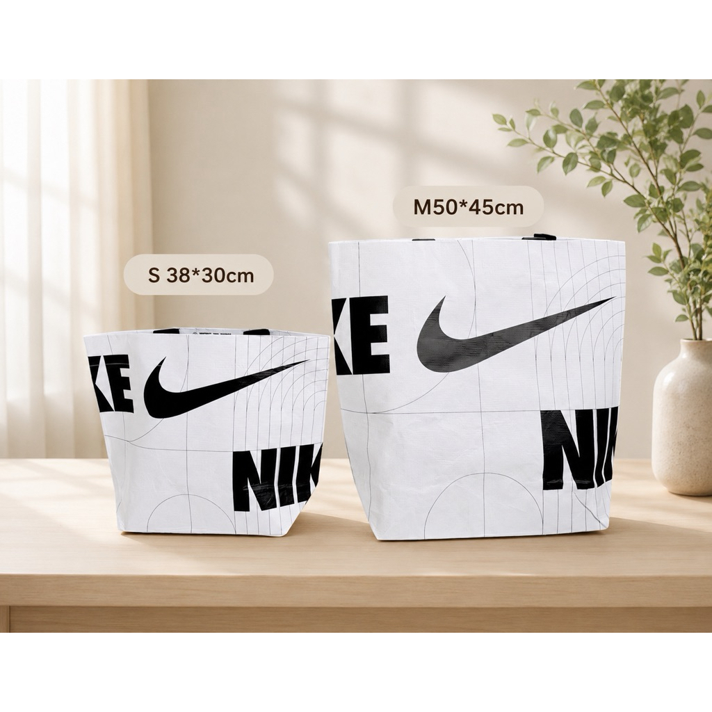 ถุง Nike Reusable Shopping Bag ของแท้100% (จากช้อป Nike)