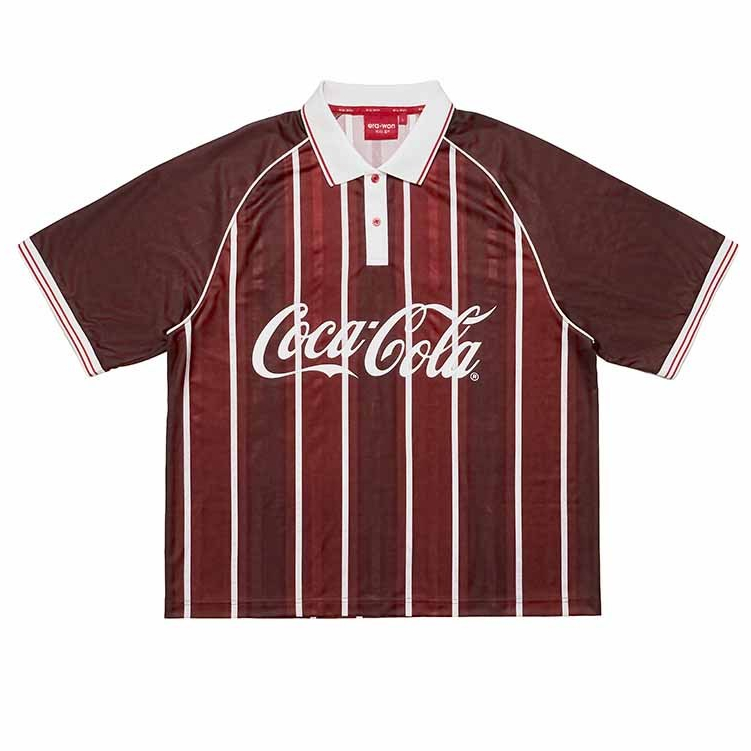 era-won | Coca Cola Jersey Oversized era-won แขนสั้น สำหรับคุณผู้ชาย ลาย Coca Cola สีแดงเข้ม