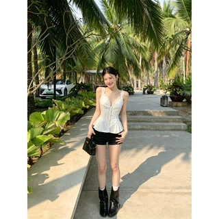 STR 🌸พร้อมส่ง💭 เสื้อสายลูกไม้ คอวี รัดเอวสวย 2 สี ขาว/ดำ ใส่ไปเดทได้ แฟชั่น สไตล์เกาหลี