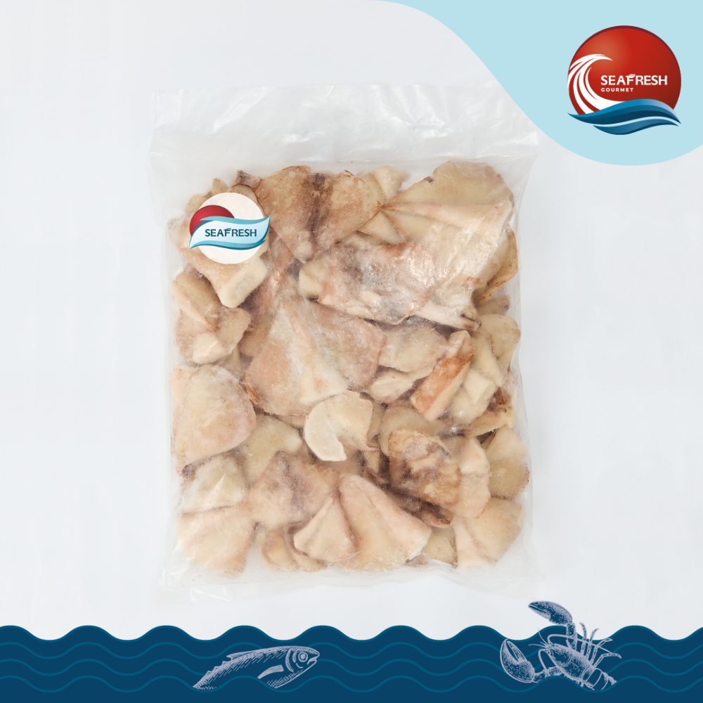 เนื้อหมึกหั่นแช่แข็ง (ปลายหางหมึกติดปีก) Pack 1 KG