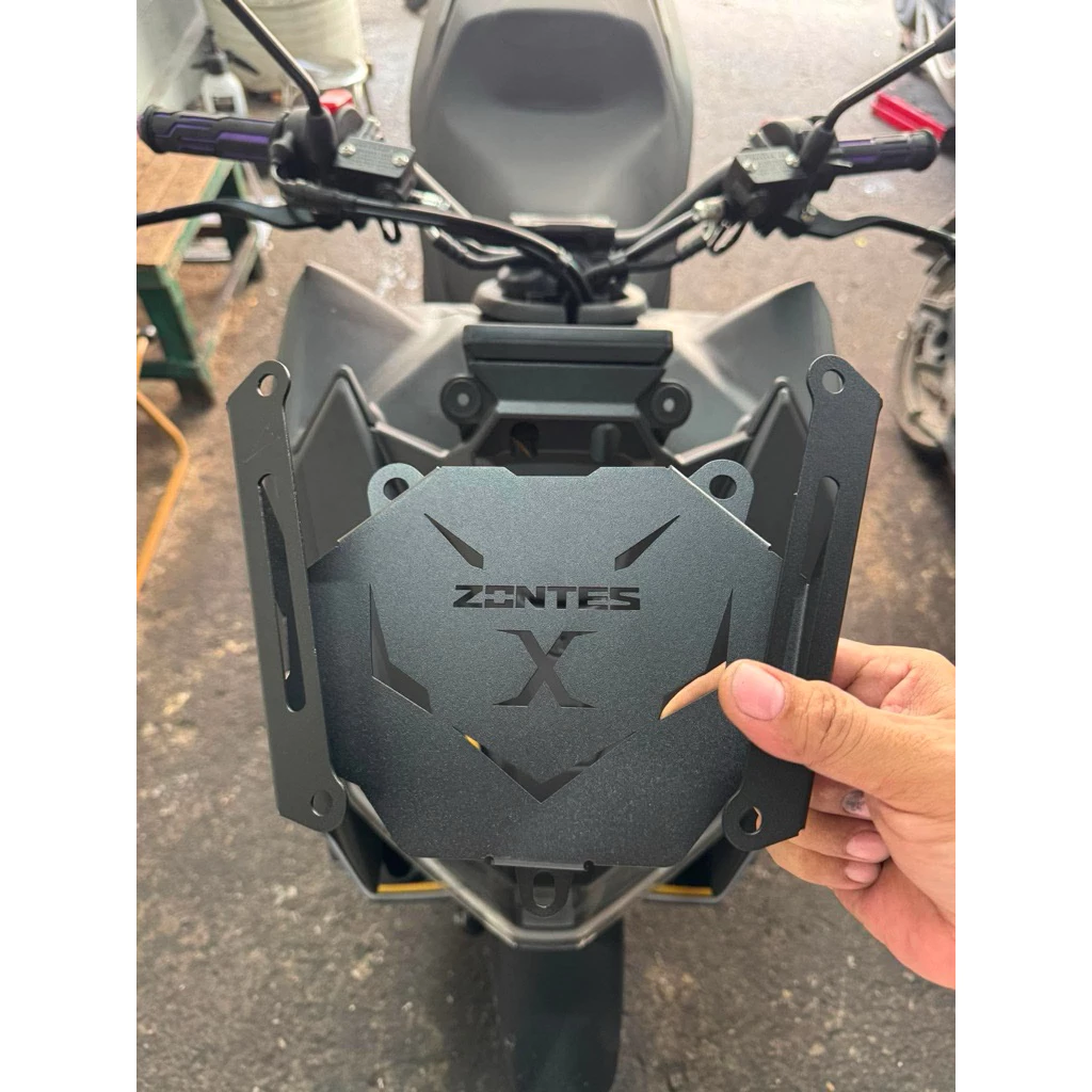 Zontes150x - ชิวหน้าทัวร์ริ่งพร้อมยกชิว สายทัวร์ริ่ง ไม่ใช่งานจีน ฟรีน๊อตครบชุด thumbnail 7
