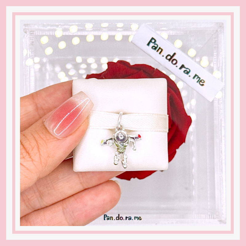 [พร้อมส่ง สินค้าแท้ 💯 ] New 2026 Disney Pixar Buzz Lightyear Dangle Charm