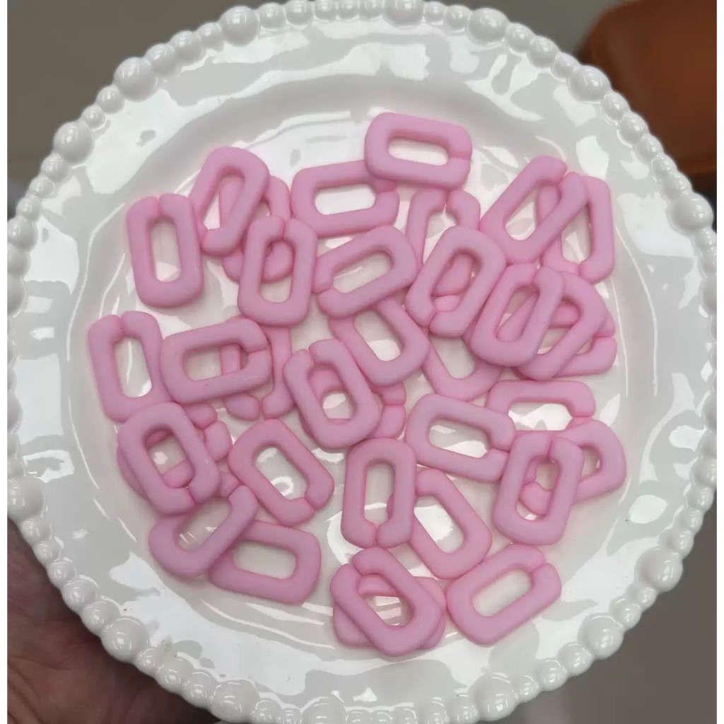 โซ่ยักษ์ อะคริลิค ขนาด20*30mm มีหลายสีให้เลือก อุถปกรณ์เสริมงานฝีมีอ DIY เหมาะสมสำหรับทำเครื่องประดับต่างๆ