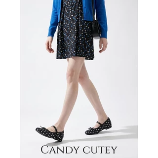 Candy Cutey รองเท้าแมรี่เจน ลายโพกาดอท ดีไซส์จุดสุดคลาสสิก โดดเด่นด้วยลายจุดขาวเล็กๆ เพิ่มความน่ารักด้วยโบว์เล็กมิ