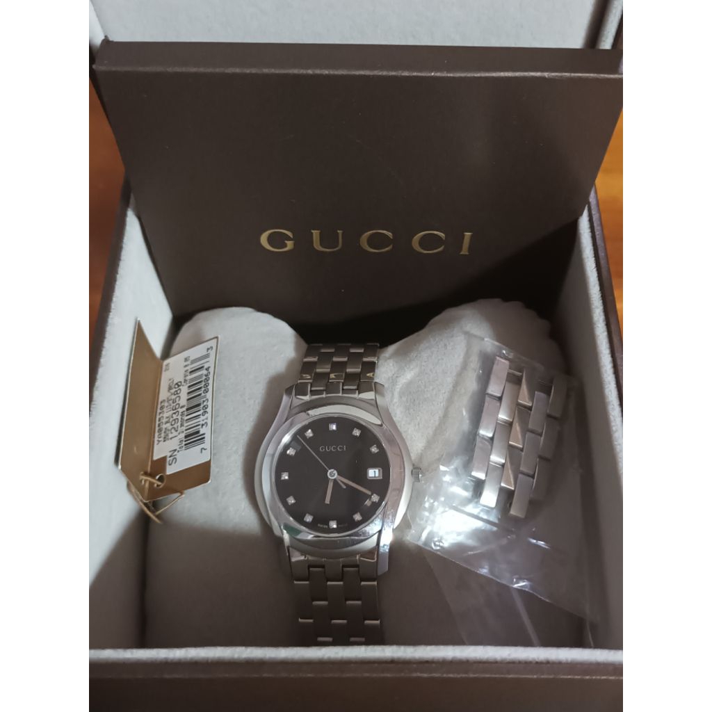 นาฬิกา Gucci 5500M  หมุด G เพชรแท้ อุปกรณ์ครบ