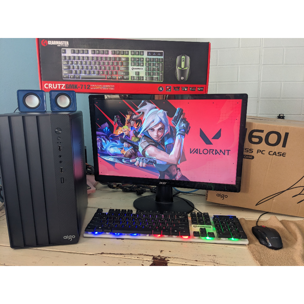 คอมเล่นเกมงบประหยัดมือสอง เล่น FIVE M / Valorant / Roblox  CPU AMD ryzen 3 3200g  RAM 8 GB การ์ดจอ A