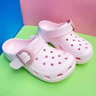 รองเท้าcrocsผู้หญิงน้ำหนักเบาใส่สบายพร้อมส่งในไทย