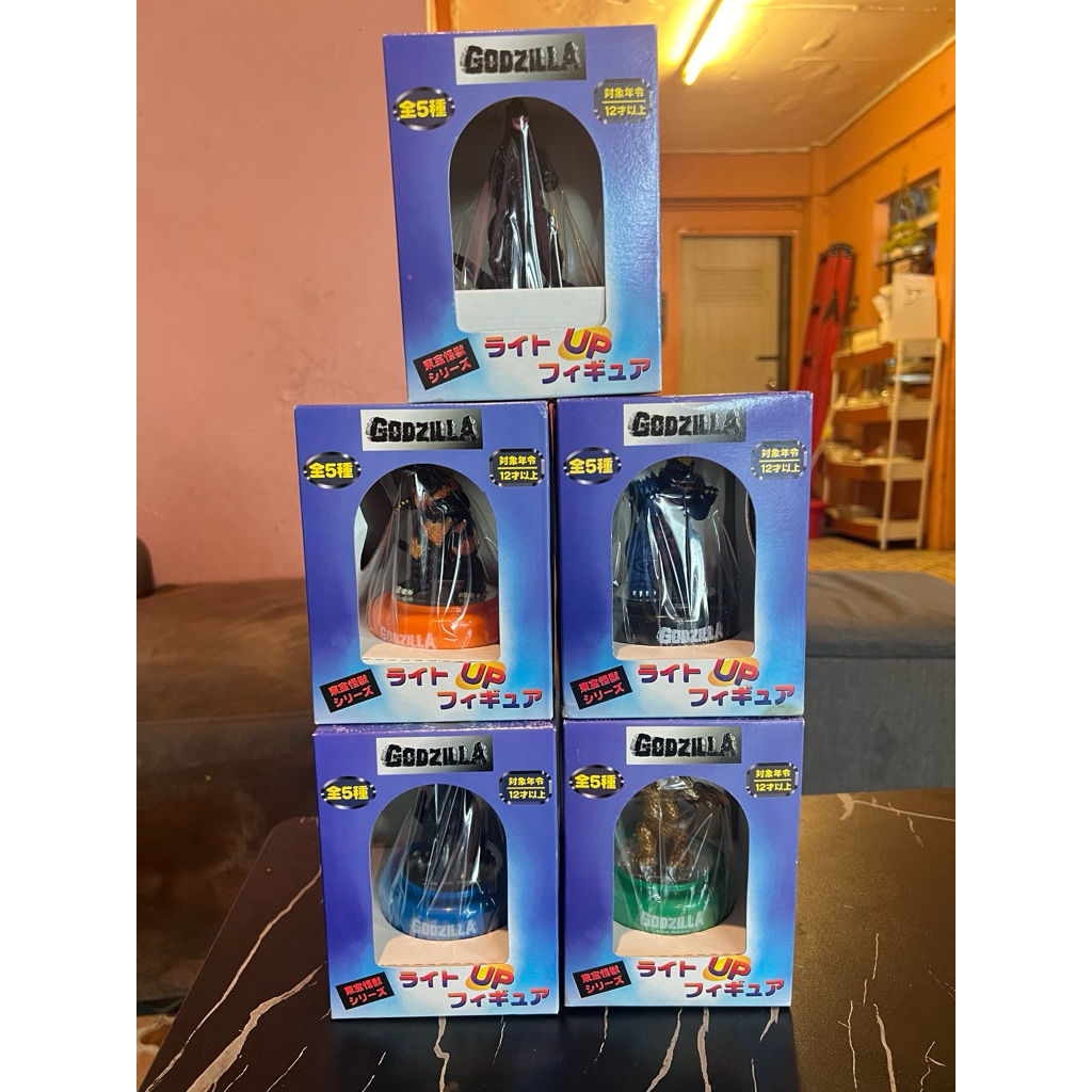 แท้/มือ1 (หายาก) RARE Vintage Scratch Co Godzilla Light Up Anime Figure Set of 5