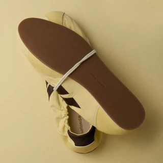 Mustard Stella Butter Yellow | รองเท้าผ้าไนลอน ผสมหนังแท้ ทรงสลิปออน