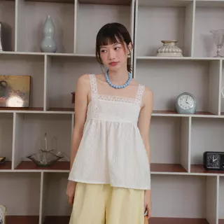 Kimmame - เสื้อ รุ่น Daisy Lace Spaghetti
