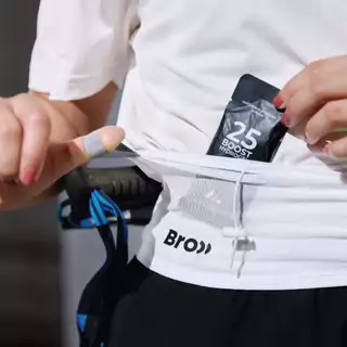 BROOO ESSENTIAL RUNNING BELT เข็มขัดสำหรับใส่วิ่ง พกของจำเป็นระหว่างวิ่ง ได้รอบเอว พร้อมทุกสนาม