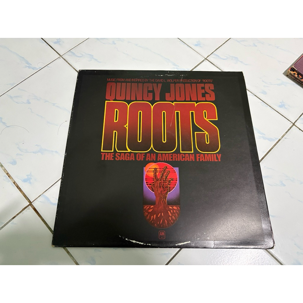 แผ่นเสียง : QUINCY JONES - ROOT.