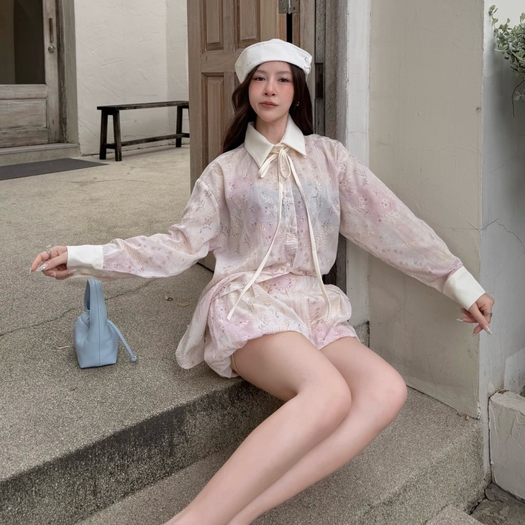 𝐍𝐄𝐖 𝐈𝐍 : 𝑷𝒆𝒓𝒕𝒉 ชุดเซ็ทเชิ้ตโอเวอร์ไซส์คอปกดีไซน์แขนยาวเนื้อผ้า workpatch กางเกงบอลลูนขาสั้นเอวสม็อคขาสั้นมีกระเป๋า