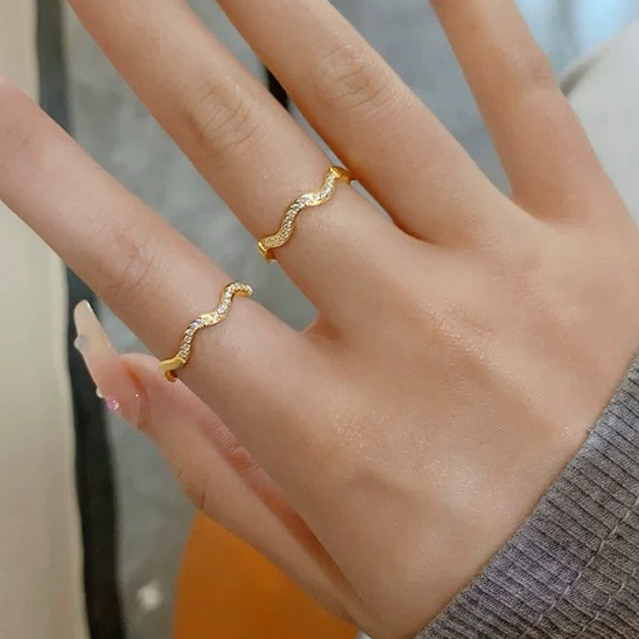 [#63]แหวนเพชรครึ่งวง รายคลื่นน้ำหน้าบาง แหวนสแตนเลสแท้ ใส่ไม่ดำไม่แพ้
