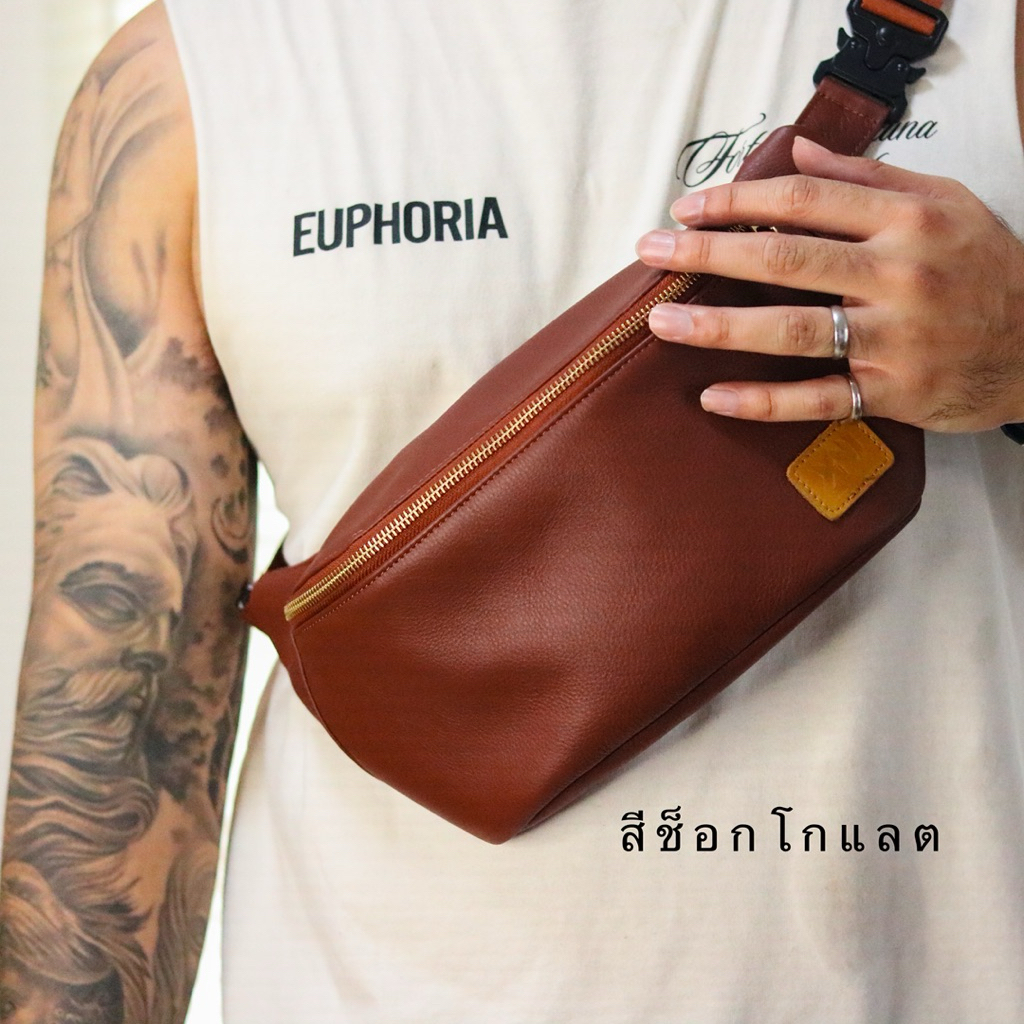 Royal Chest bag leather กระเป๋าคาดอก รูปที่ 7