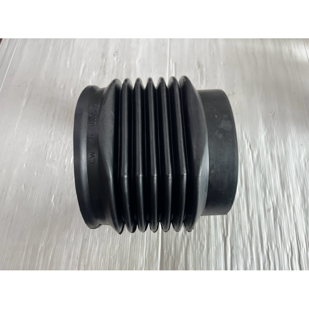 ท่อต่อหม้อกรองอากาศ CW430 , CW52 , NISSAN