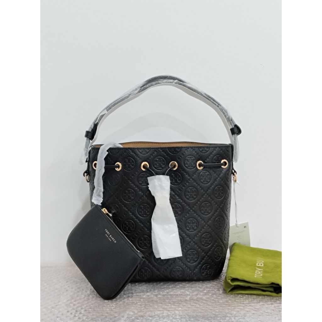 มีหลายสี จีบ ใบใหญ่ ไซส์8.4 นิ้ว สวย ละมุน  T Monogram Utility Bucket Bag 174331