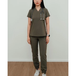 REKA SCRUBS - เสื้อคอวี สี Heartwood - MOTIF (ชุดสครับแพทย์ พยาบาล พร้อมปักชื่อ)