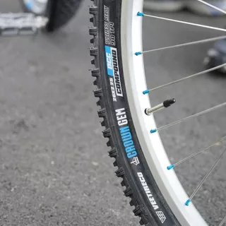 ยางดอก Vee Tire Crown Gem 26x2.25 ขอบลวด/ขอบพับ พร้อมส่ง