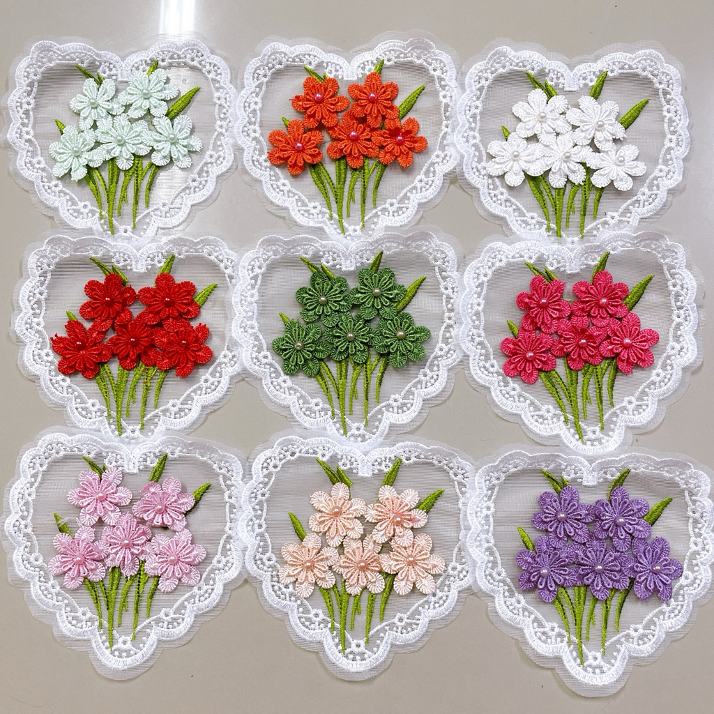 หัวใจตกแต่งดอกมุก 14x15cm