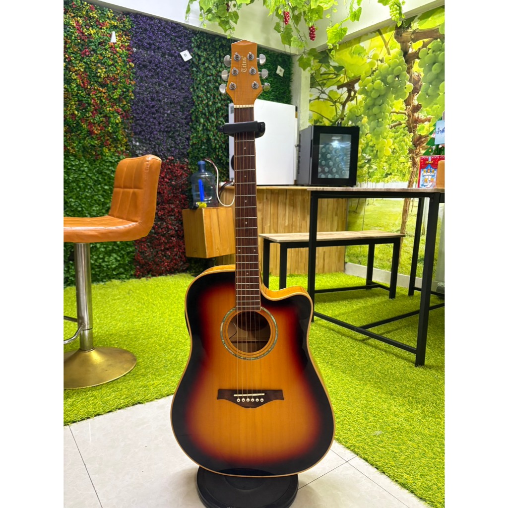 💥Sale💥TITUS กีต้าร์ โปร่งไฟฟ้า ไม้ Top Solid Spruce รุ่น T140  สวยมาก เสียงดี (มีตำหนิรูปสุดท้าย EQเ