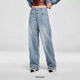 Merge Official - Baggy Button Jeans (พร้อมส่ง)