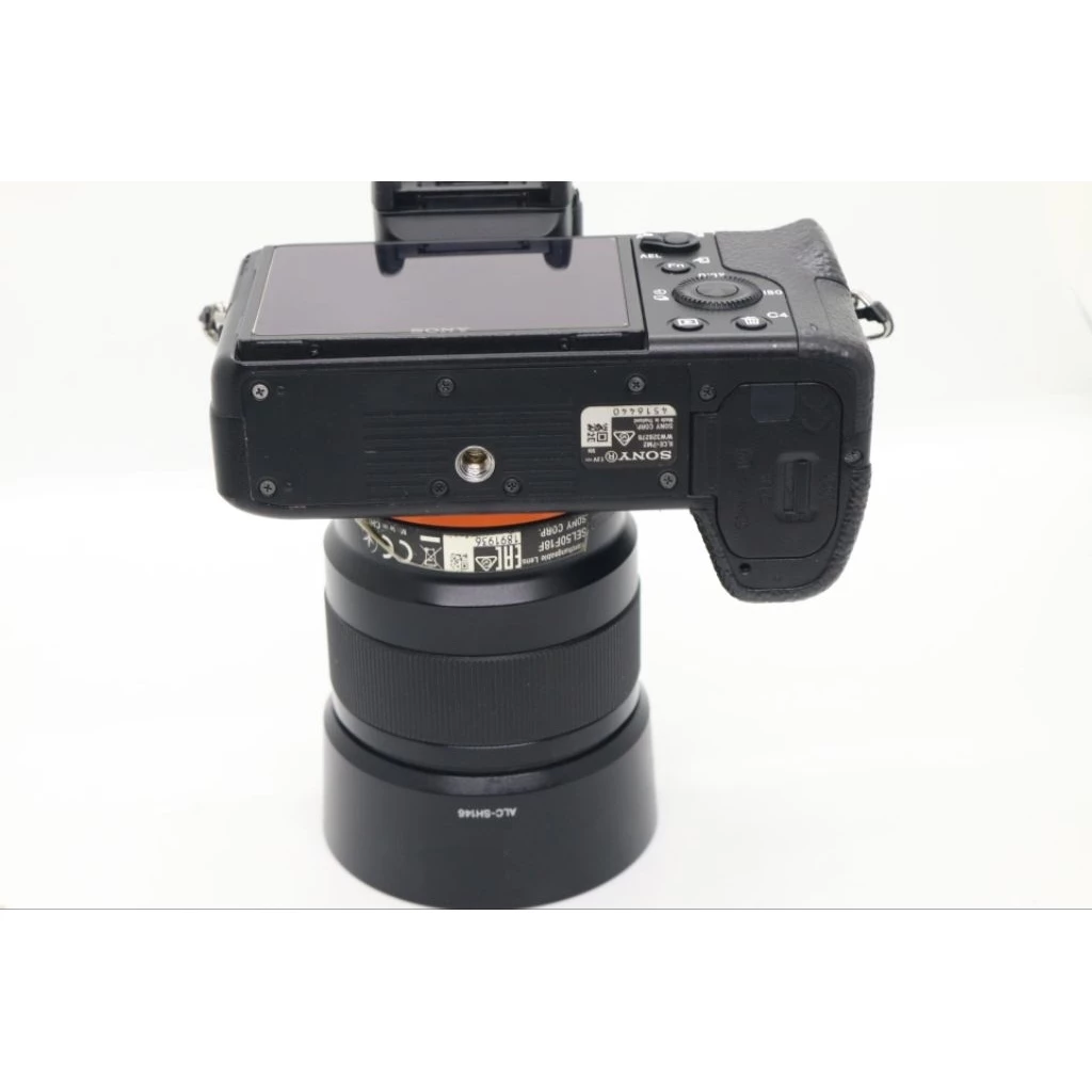 Sony A7 Mark II พร้อมเลนส์Fix 50 mm F 1.8 thumbnail 3