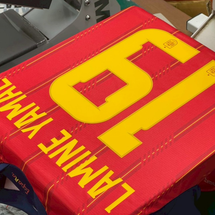 Font สเปน WC 2026 สำหรับเสื้อเหย้า (Font สีเหลือง) พร้อมเบอร์หน้า จัดส่งเร็วใน 3 วัน
