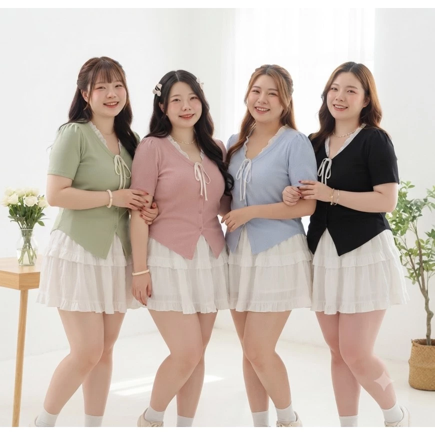 เครื่องประดับมุกเสริมลุค: การคอมพลีทลุคด้วยสร้อยคอและกำไลข้อมือไข่มุกเส้นเล็ก ช่วยเพิ่มความเรียบหรูและเข้ากับชุดโทนพาสเท