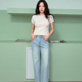 (พร้อมส่ง) CHUUCHOP - (XS-6XL) Genova Jeans กางเกงยีนส์ทรงกระบอกกลาง เอวกลาง ปลายขาบานเล็กน้อย ช่วยให้ดูเพรียว (C8606)