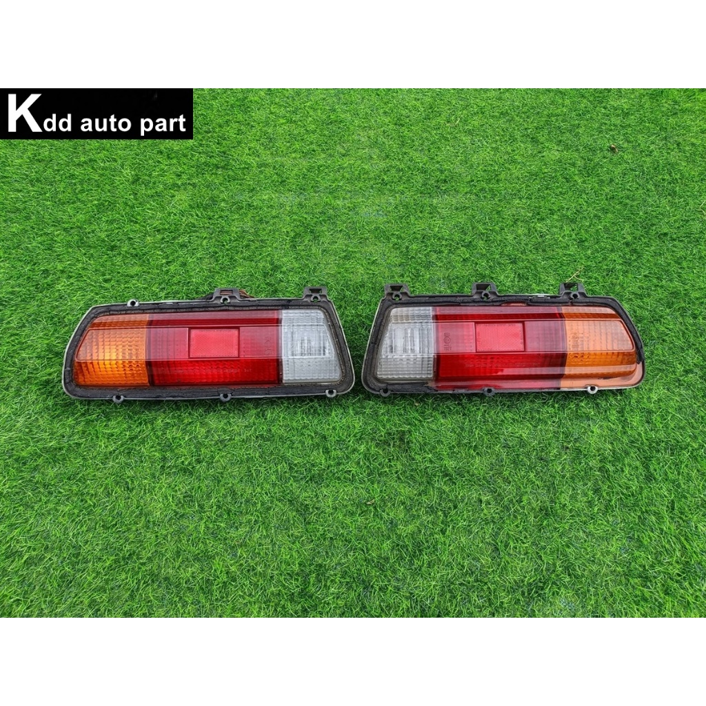 ไฟท้าย ของแท้ ครบคู่ Nissan Sunny KB310 Coupe ตากลม