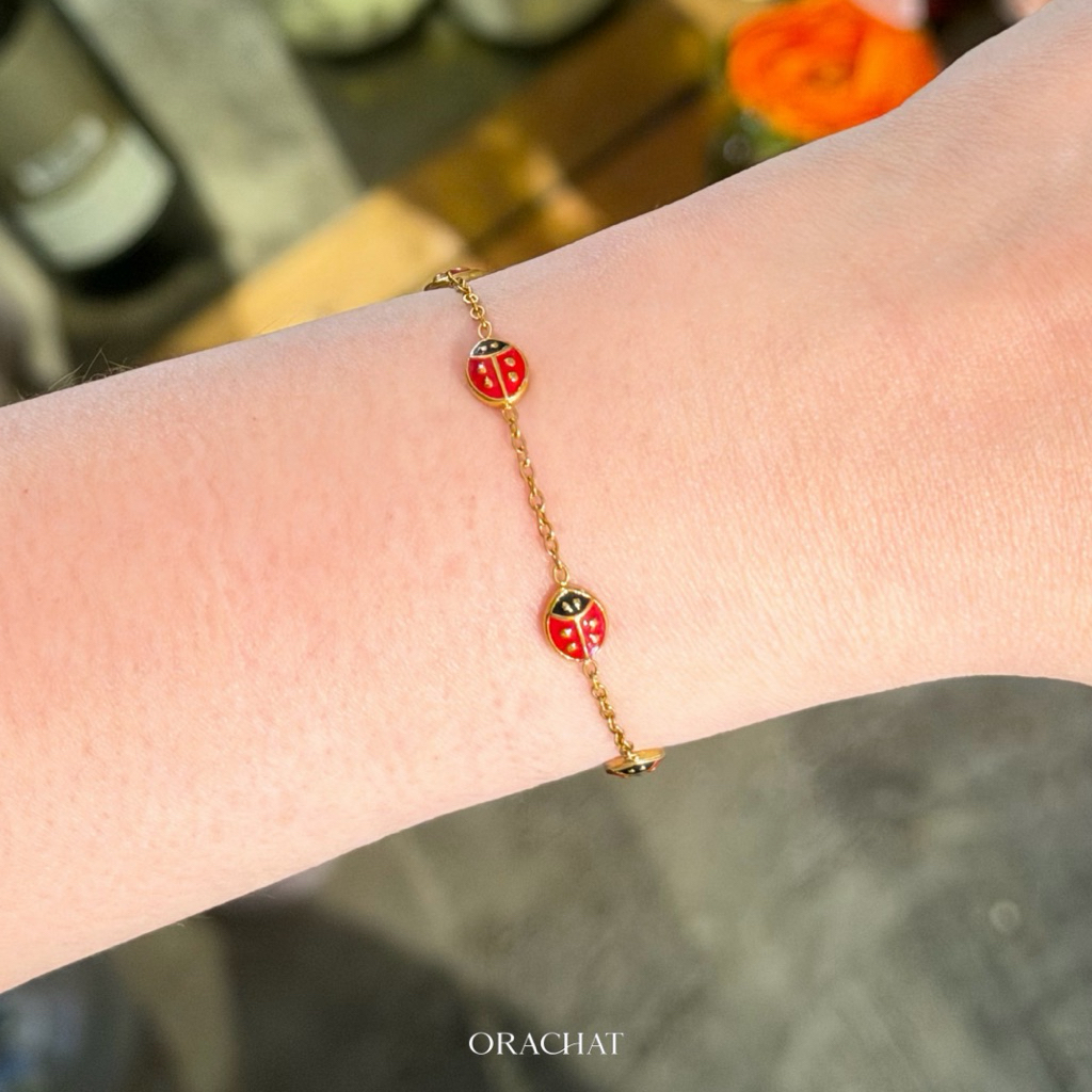 Orachat | Lucky Ladybug 14k bracelet. (สร้อยข้อมือตัวเรือนสแตนเลส)