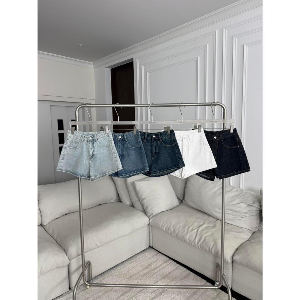 PTJ30366 Amie Short กางเกงยีนส์ขาสั้นทรง Hot Pants PROMTHONG