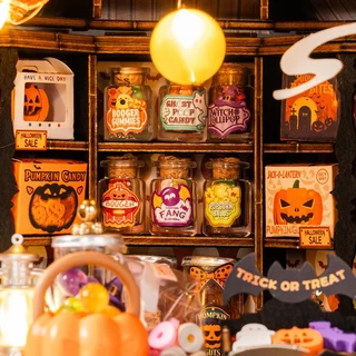Rolife DIY Miniature Dollhouse - Haunted Candy House โมเดลบ้าน ตัวต่อไม้ บ้านตุ๊กตา | ของแต่งบ้าน ของเล่นศิลปะ DIY
