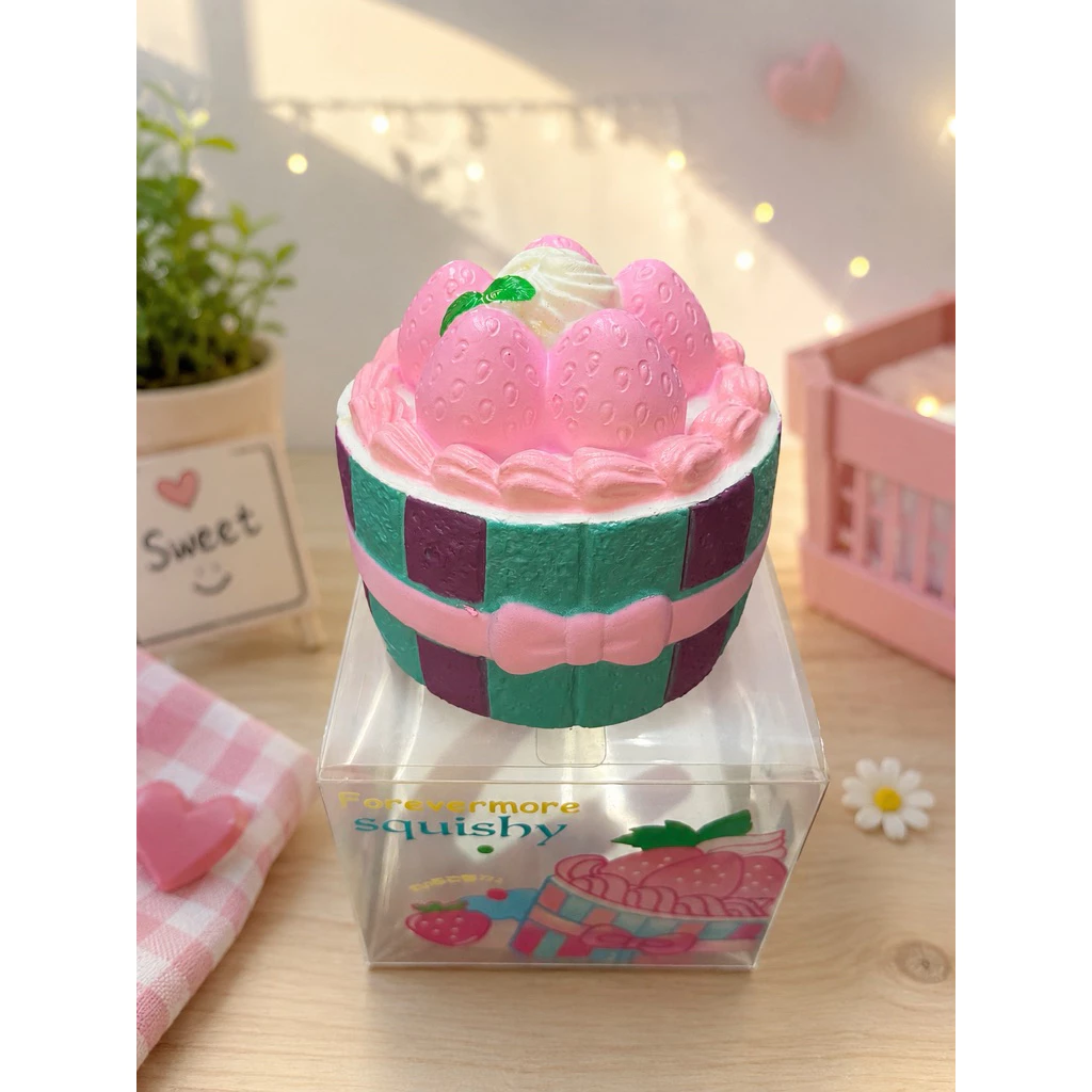 สกุชชี่เค้กหน้าสตอเบอรี่🍓น่ารักมาก (พร้อมส่งในไทย)