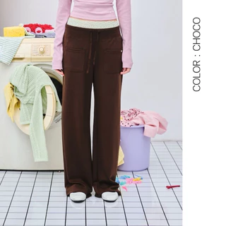 AMUSE BKK - Laura Sweat Pants กางเกงขายาวทรงทรงกระบอกตรง เอวกลางถึงเอวต่ำ ขอบเอวกว้าง ดีไซน์สปอร์ต ลุคคลีนๆ ผ้าใส่สบาย