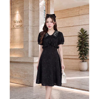 DW394 Britney Dress ชุดเดรสยาวทรงเข้ารูป ผ้าทอเบิร์นเอาท์ (Burnout Fabric) ปกบัวแหลมแต่งระบายรอบปกบนปกปักลายดอกไม้
