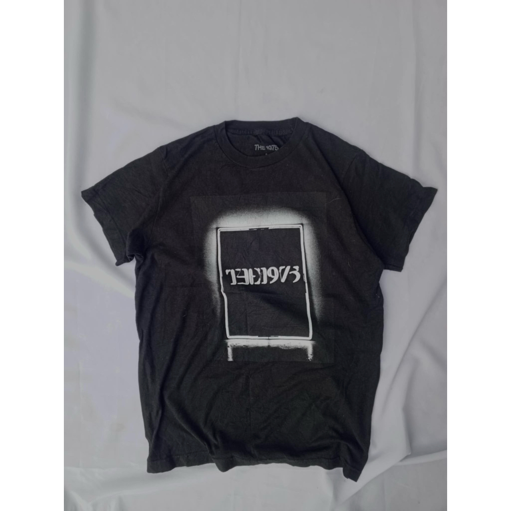 เสื้อวง The 1975 tour 2019