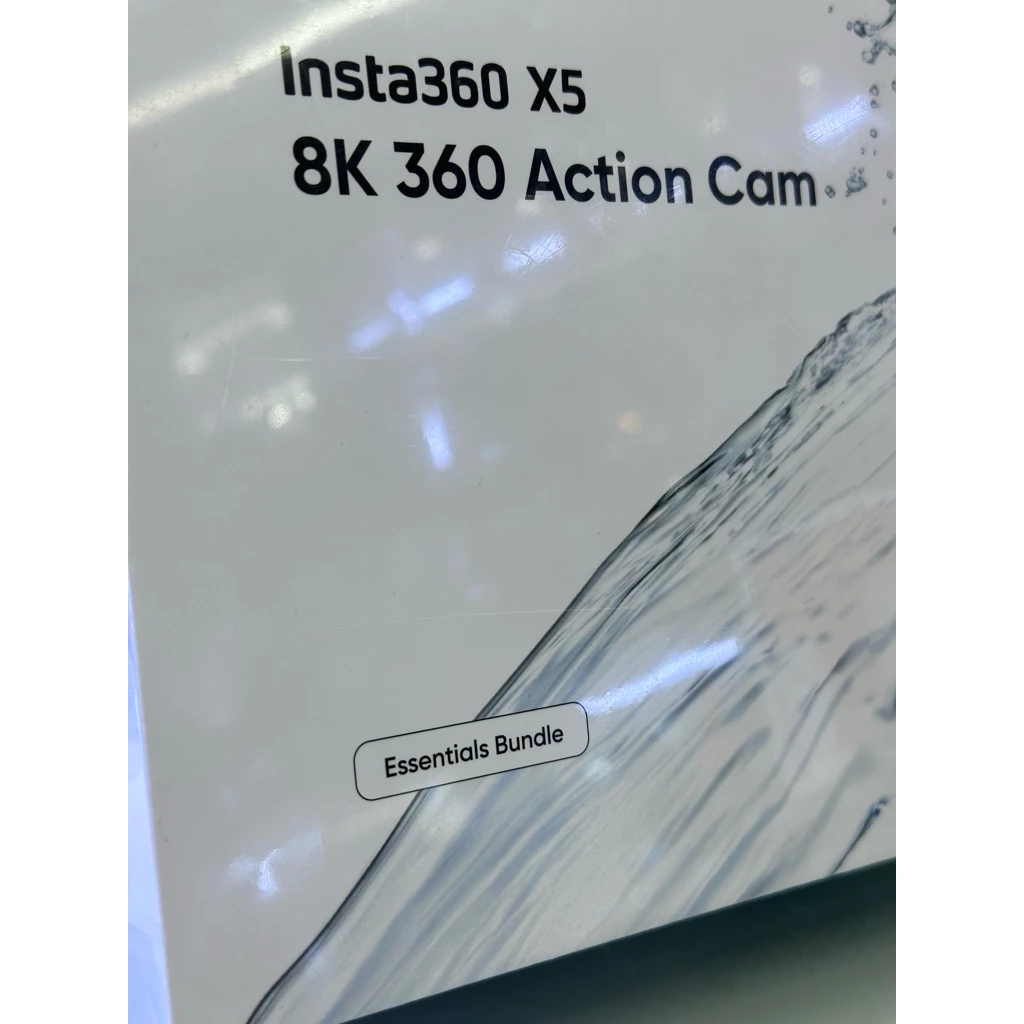 Insta360 X5 8K 360 Action Cam Essentials Bundle thumbnail 4