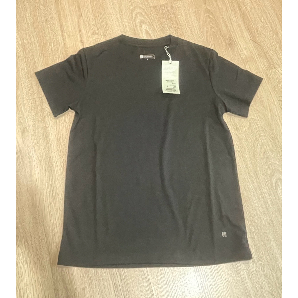 เสื้อยึดสีดำ GQ size s รอบอก 32“