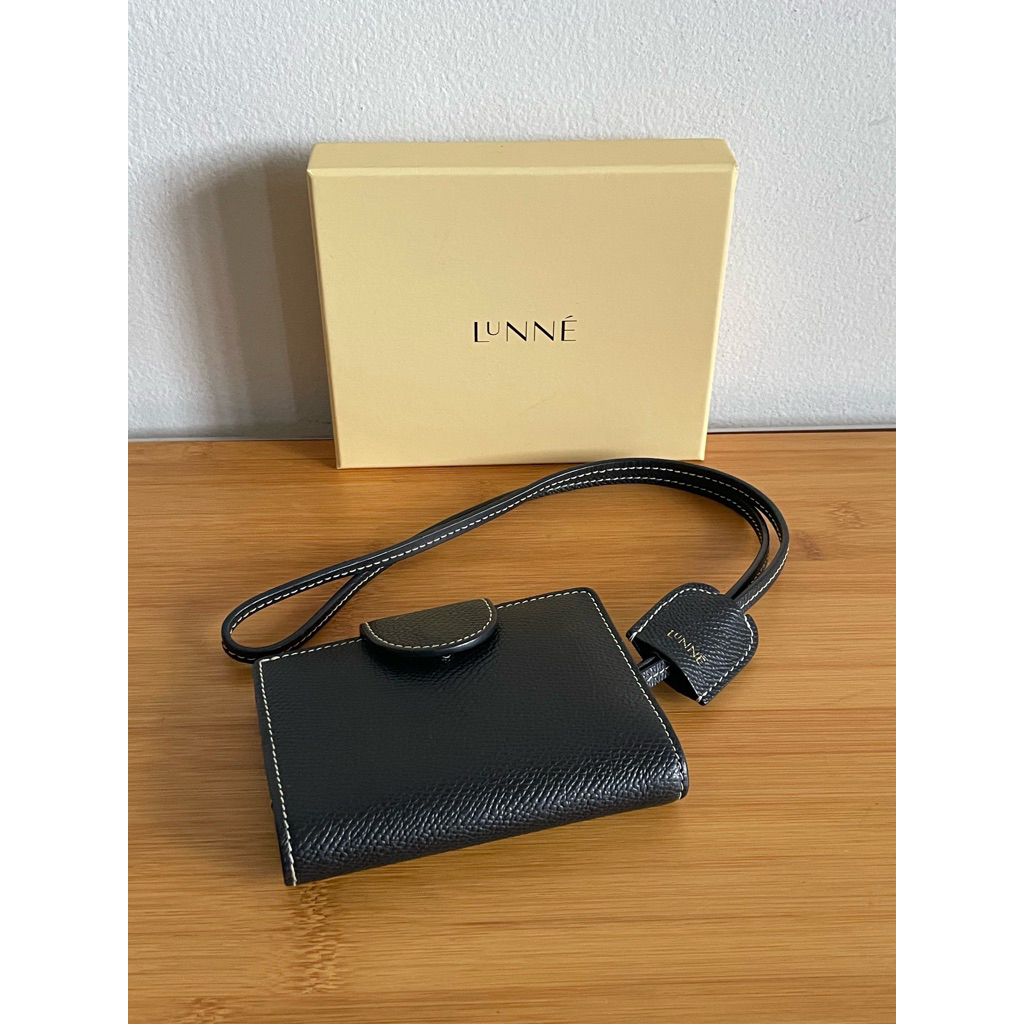 LUNNE กระเป๋าสตางค์ หนังวัวแท้ รุ่น Tate Mini Wallet