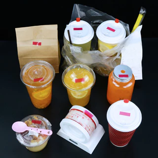 พร้อมส่ง สติ๊กเกอร์ปิดฝาแก้วชานม แยกชิ้น ปิดปากแก้ว กันน้ำหก ปิดแน่น เกรดอาหาร 360ชิ้น/ม้วน COD