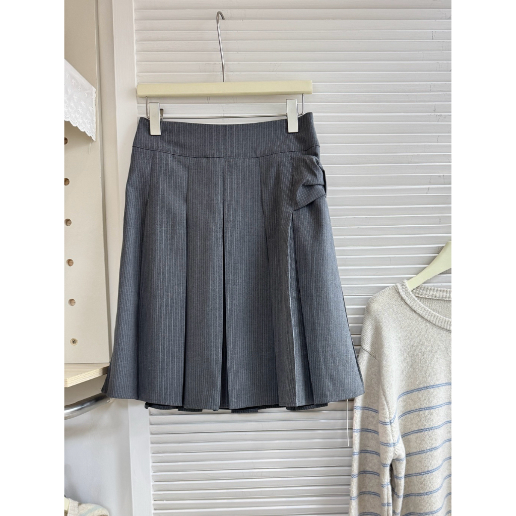 Somedays | Bebby Skirt กระโปรงพลีทยาว ผ้าหนากึ่งวูลอยู่ทรง คัตติ้งดี ป้ายLins