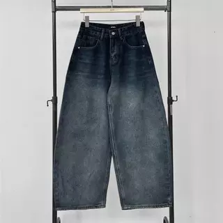 Atipashop - Lennon Fade Jeans (#AA6020) | กางเกงยีนส์ขายาว เฟดไล่สี ทรง mini barrel