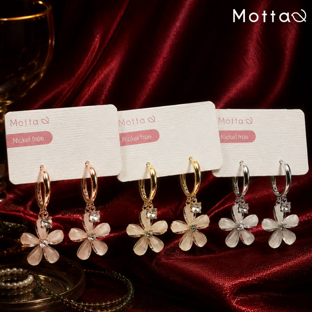Motta Earring ต่างหูห่วงมีจี้ชุบทองคำขาว ดอกไม้ดีไซน์เกาหลี สวยหรู เล่นไฟระยิบระยับ