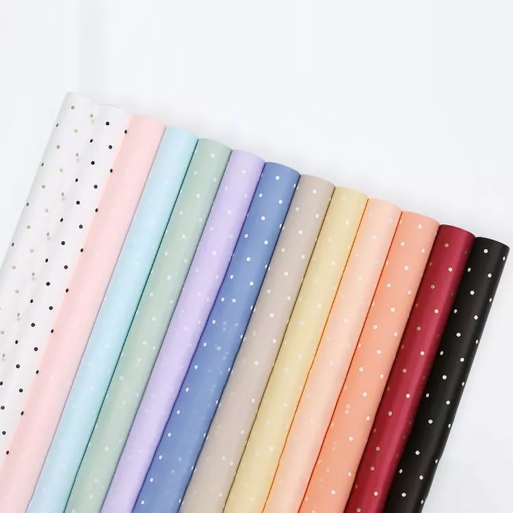 กระดาษฟลาว์ดสีพื้น ลายจุด ห่อช่อดอกไม้ ห่อของขวัญ
