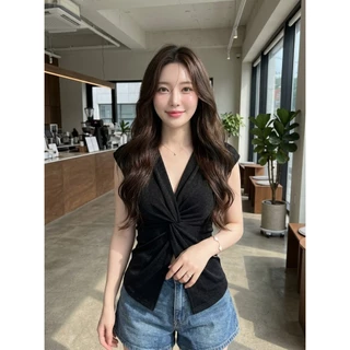 M2271 เสื้อคอวีไขว้หน้าดีเทลเก๋ รุ่นนี้ใส่แล้วช่วยพรางหุ่น ดูเพรียวสวยแพทเทิร์นเป๊ะมากแม่