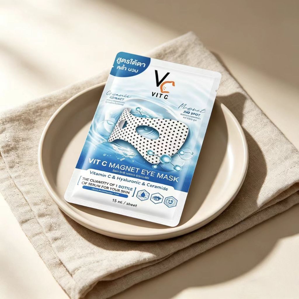 RATCHA Vit C Magnet Eye Mask วิตซี แมกเนท อาย มาส์ก มาส์กใต้ตา